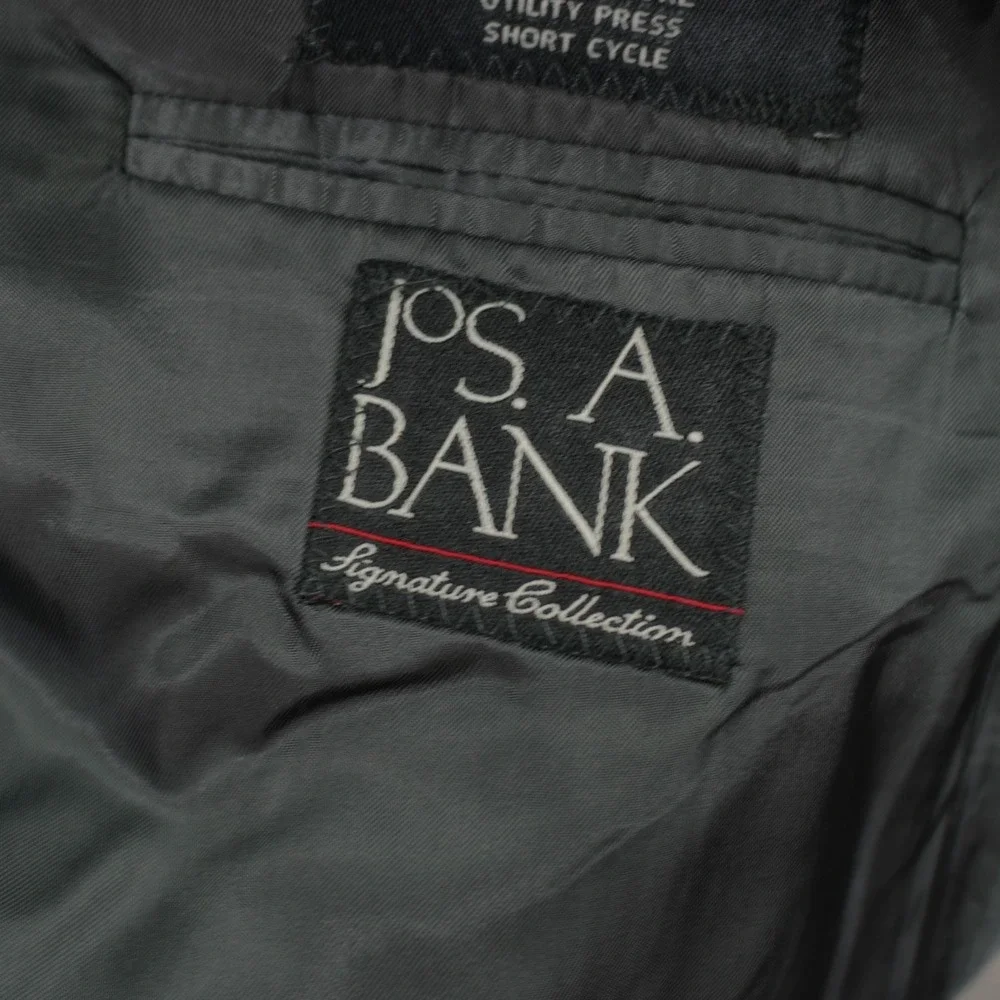 Jos A Bank Signature Gordon Wool Gray Striped 2 Piece Suit 42R  37 / 30 High Ris